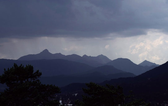 Ausgabe 1-2/16: Gemeindefinanzen: Dunkle Wolken ziehen auf!