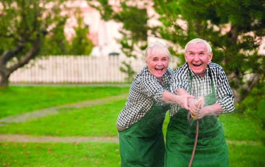 Ausgabe 8-9/18: Aktives Altern. Gemeinden sehen Chancen.