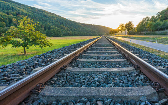 Ausgabe 01-02/26: Schienen in die Zukunft